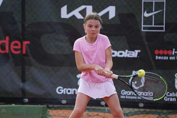 Previa sin tregua en Telde en el Rafa Nadal Tour by Santander Gran Canaria 2022/TA.